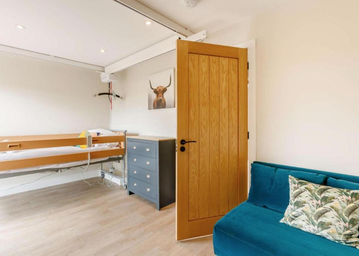 Roe Cottage Disabled Adapted 2 Bedroom Hot Tub 奥尔斯特 外观 照片