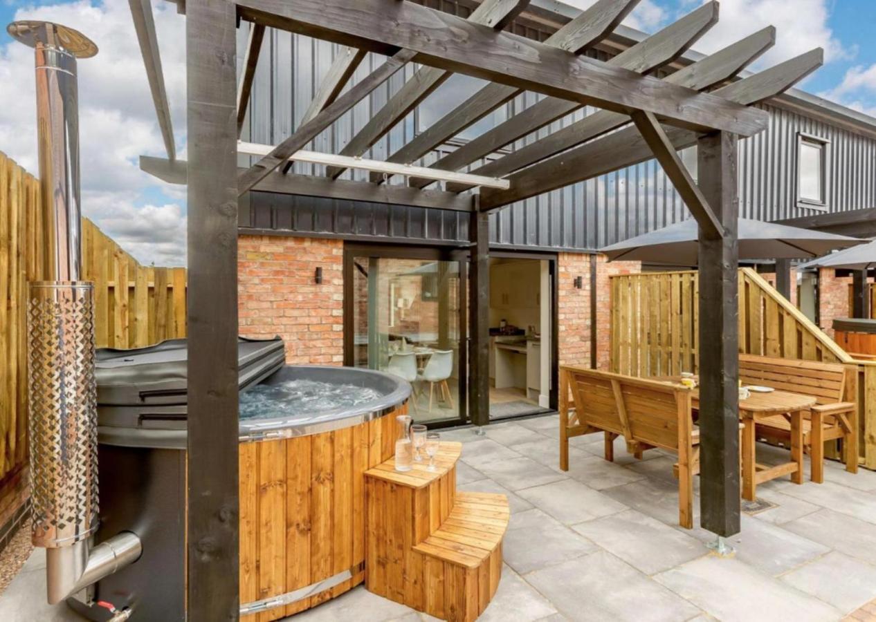 Roe Cottage Disabled Adapted 2 Bedroom Hot Tub 奥尔斯特 外观 照片